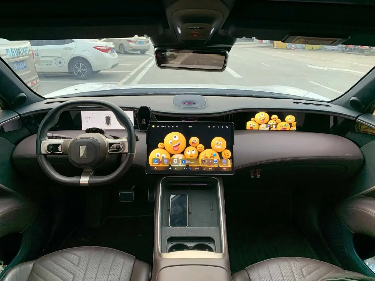 2022 Avatr 11 BEV 90.38KWH,autocango,china used car exporter,china ev exporter,chinese used car exporter,chinese used ev exporter