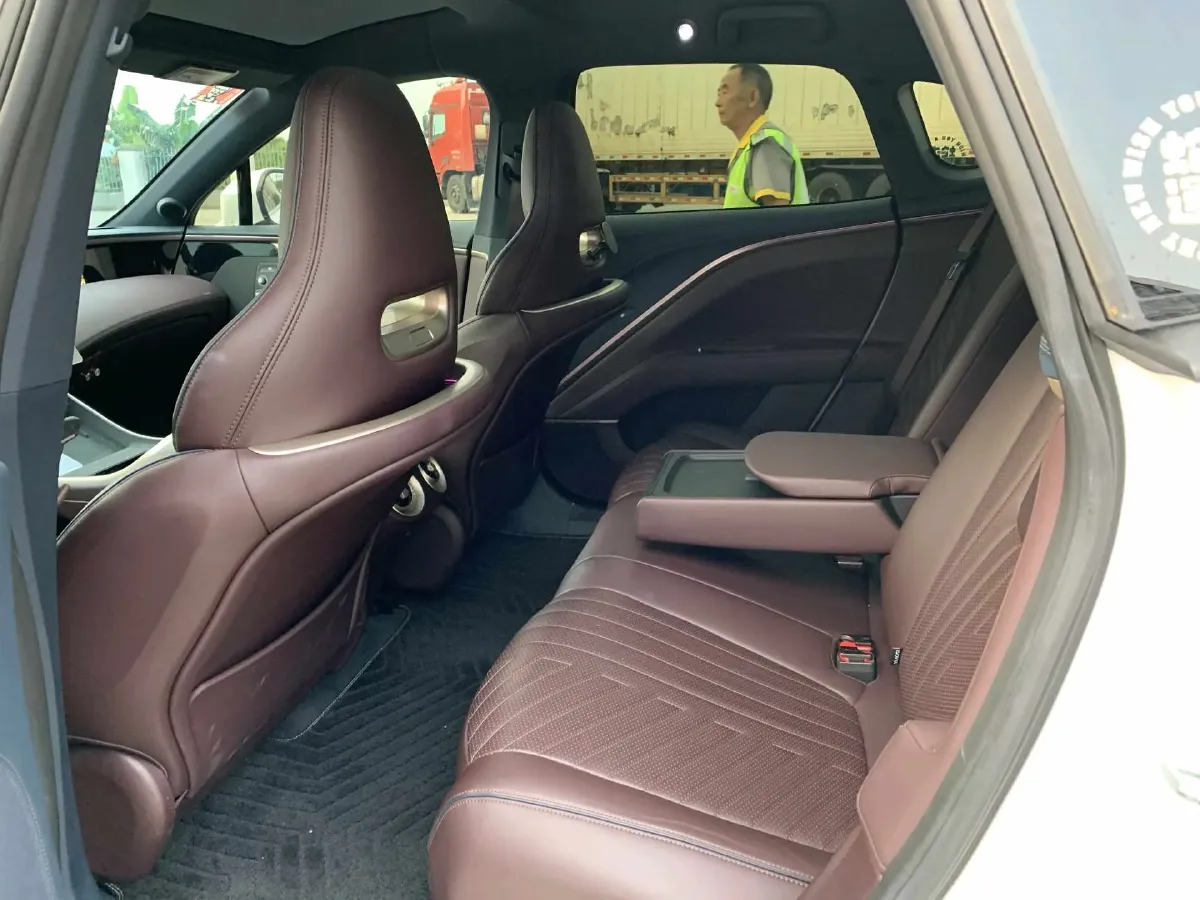 2022 Avatr 11 BEV 90.38KWH,autocango,china used car exporter,china ev exporter,chinese used car exporter,chinese used ev exporter