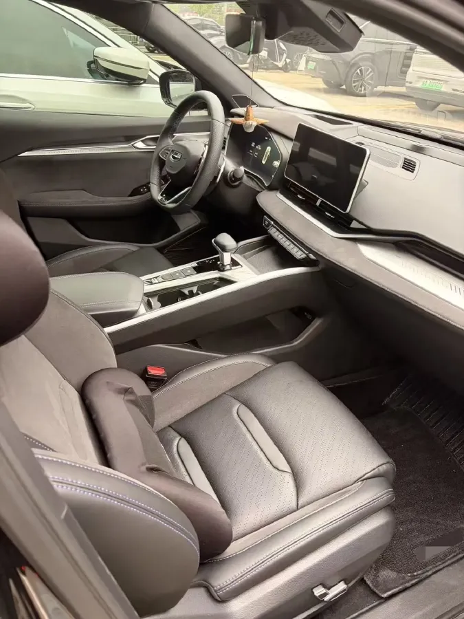 2024 Geely Preface 2.0T 190HP L4 7DCT,autocango,china used car exporter,china ev exporter,chinese used car exporter,chinese used ev exporter