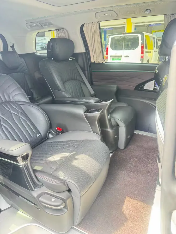 2024 GAC Trumpchi M8 2.0T 252HP L4 8AT,autocango,china used car exporter,china ev exporter,chinese used car exporter,chinese used ev exporter