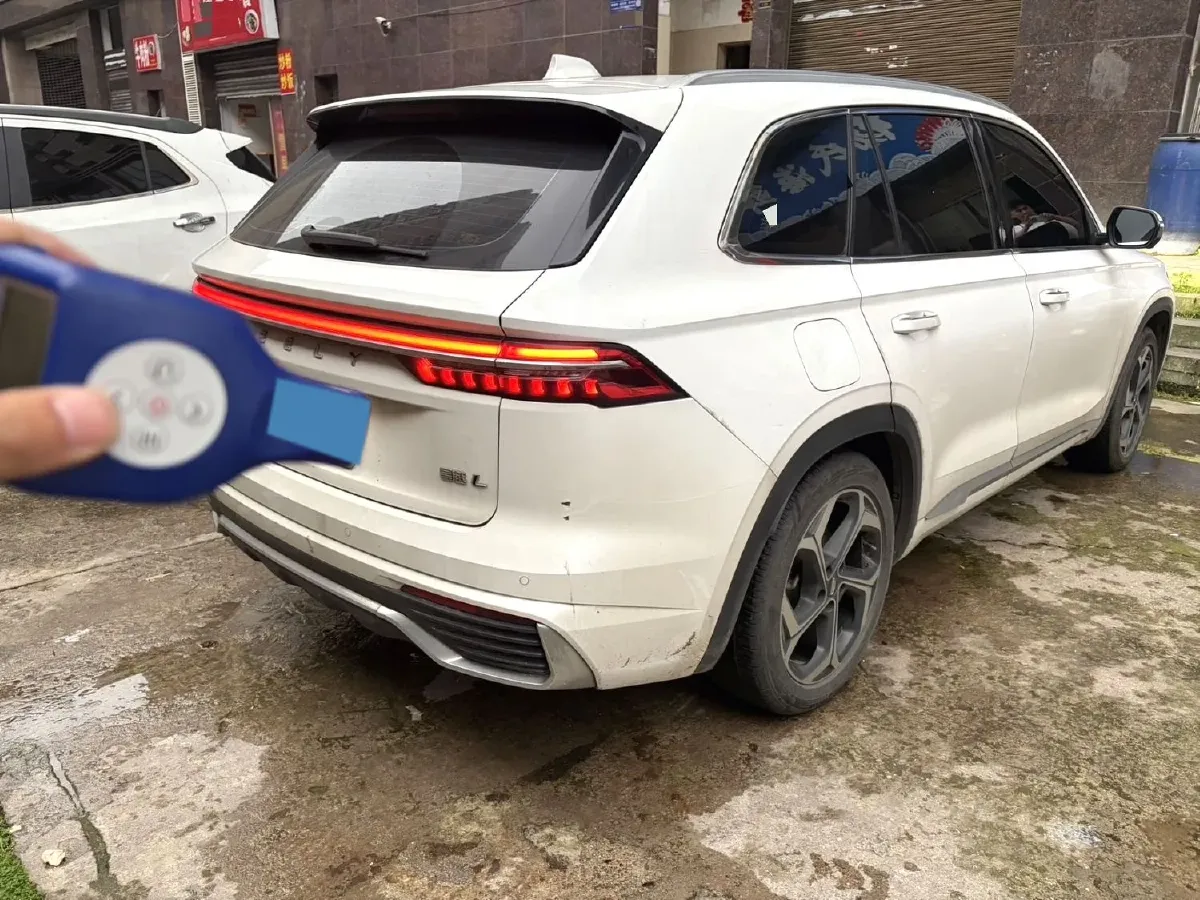 2021 Geely Monjaro 2.0T 218HP L4 7DCT,autocango,china used car exporter,china ev exporter,chinese used car exporter,chinese used ev exporter