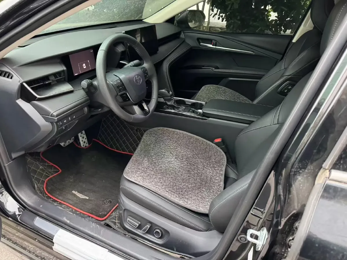 2025 Toyota Camry 2.0L 152HP L4 E-CVT Hybrid,autocango,china used car exporter,china ev exporter,chinese used car exporter,chinese used ev exporter