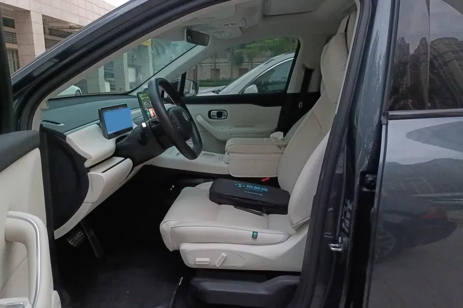 2024 Leapmotor C16 1.5L 95HP L4 REEV 28.4KWH,autocango,china used car exporter,china ev exporter,chinese used car exporter,chinese used ev exporter