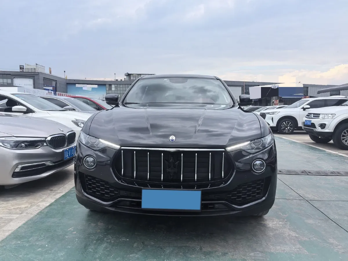 2019 Maserati Levante 3.0T 350HP V6 8AT,autocango,china used car exporter,china ev exporter,chinese used car exporter,chinese used ev exporter