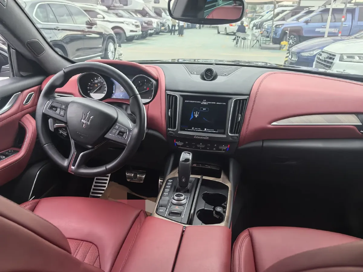 2019 Maserati Levante 3.0T 350HP V6 8AT,autocango,china used car exporter,china ev exporter,chinese used car exporter,chinese used ev exporter