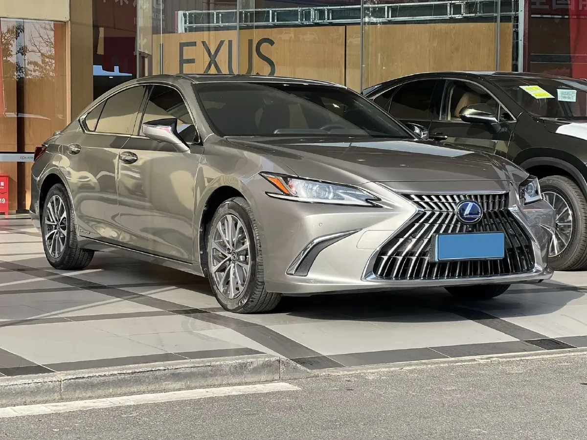2021 Lexus ES 2.5L 178HP L4 E-CVT Hybrid,autocango,china used car exporter,china ev exporter,chinese used car exporter,chinese used ev exporter