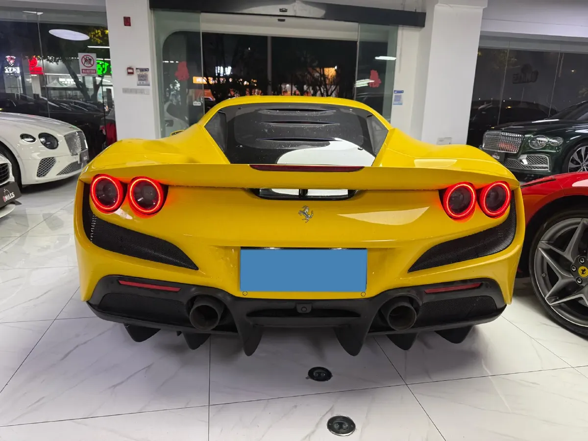 2019 Aston Martin DB11 5.2T 639HP V12 8AT,autocango,china used car exporter,china ev exporter,chinese used car exporter,chinese used ev exporter