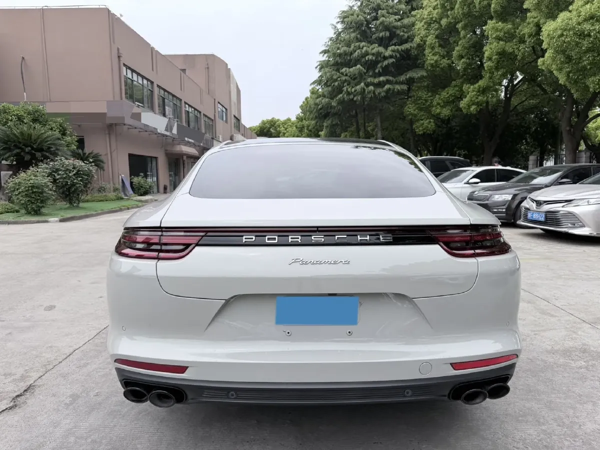 2019 Porsche Panamera 2.9T 330HP V6 8DCT,autocango,china used car exporter,china ev exporter,chinese used car exporter,chinese used ev exporter