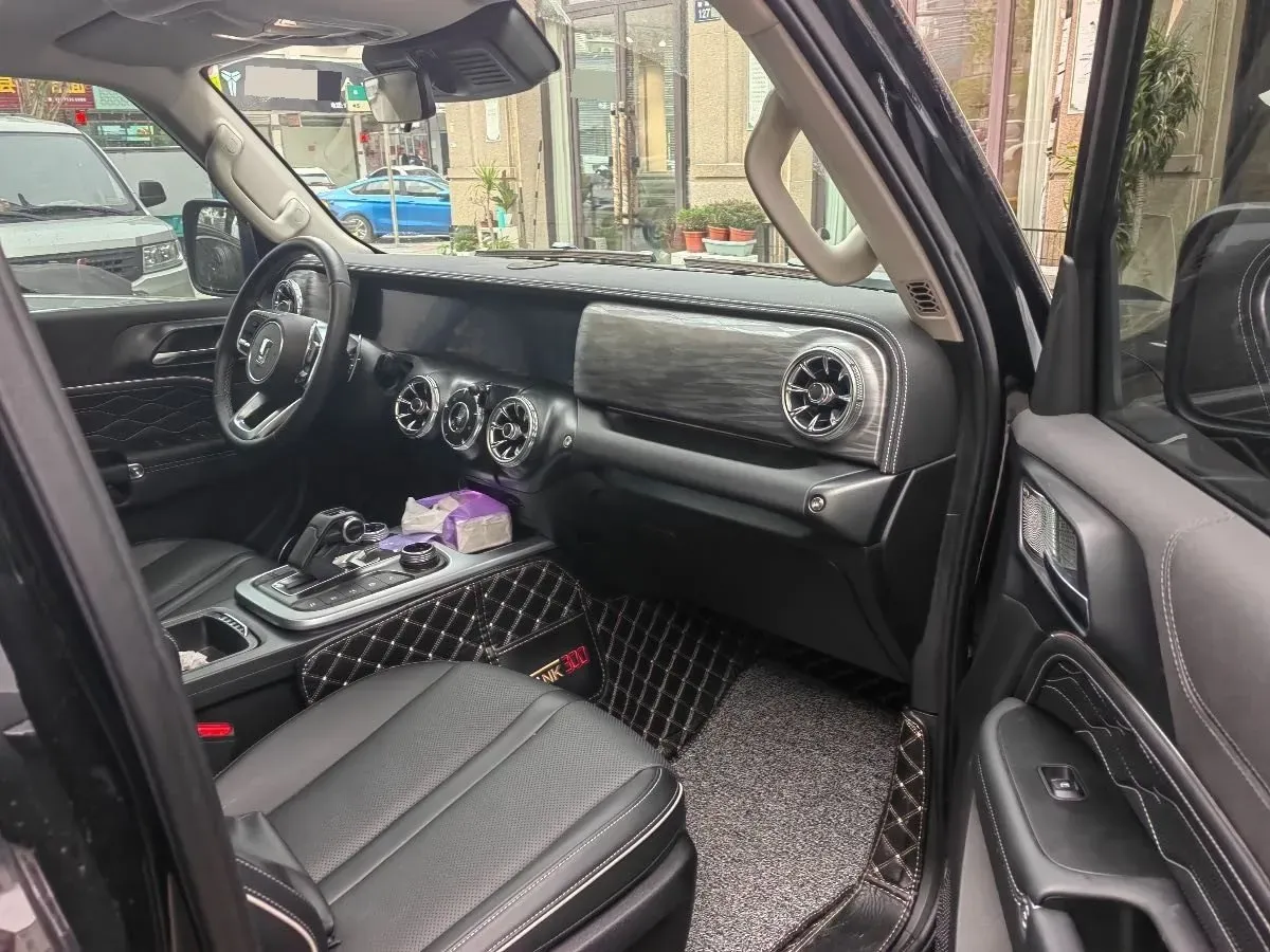 2021 Tank 300 2.0T 227HP L4 8AT,autocango,china used car exporter,china ev exporter,chinese used car exporter,chinese used ev exporter