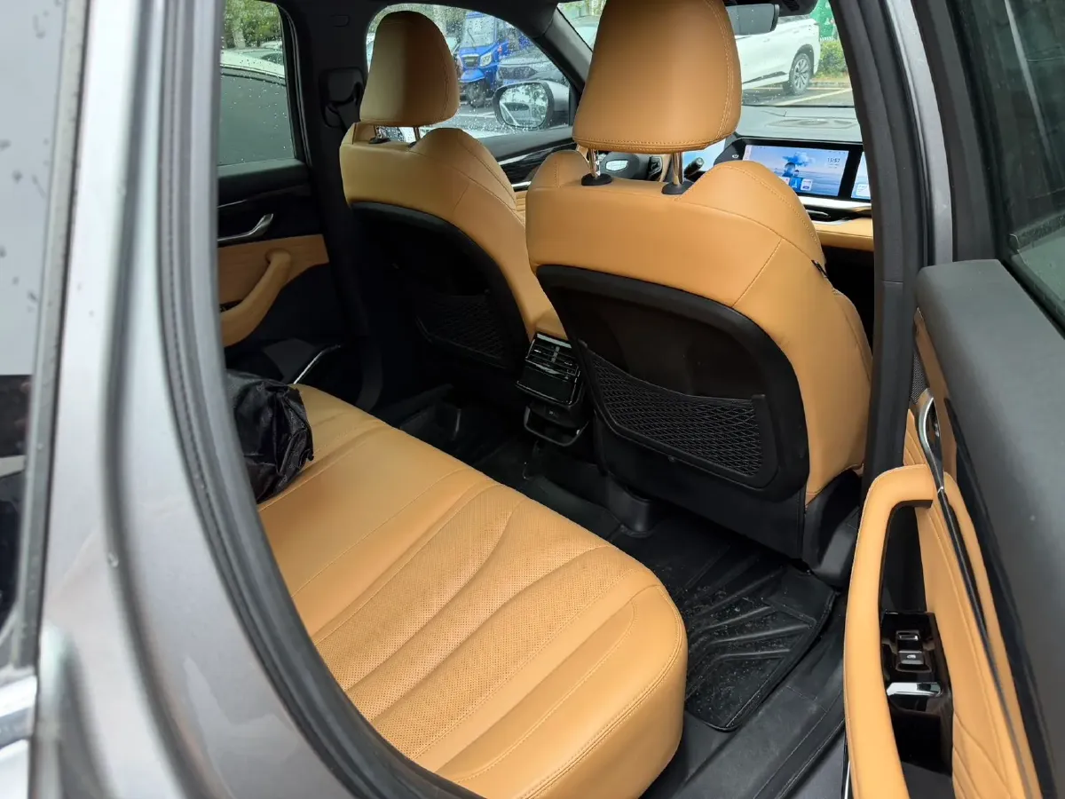 2024 Geely Monjaro 1.5T 163HP L4 3DHT Hybrid,autocango,china used car exporter,china ev exporter,chinese used car exporter,chinese used ev exporter