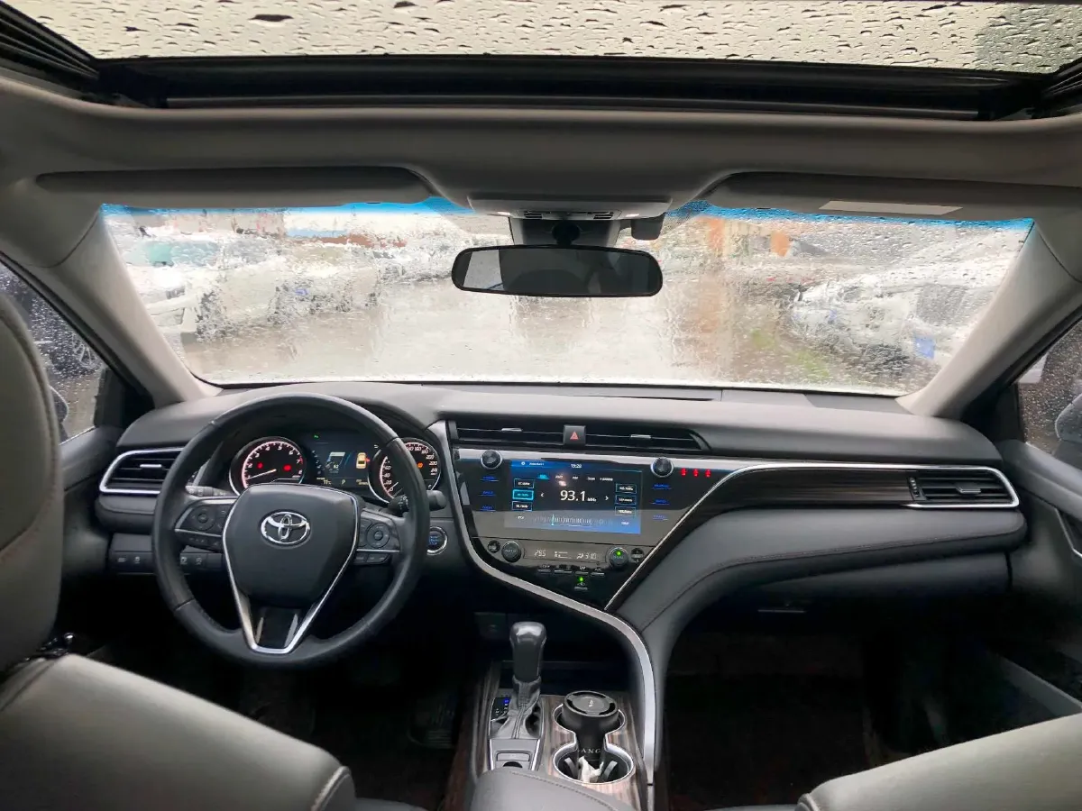 2019 Toyota Camry 2.0L 178HP L4 CVT,autocango,china used car exporter,china ev exporter,chinese used car exporter,chinese used ev exporter