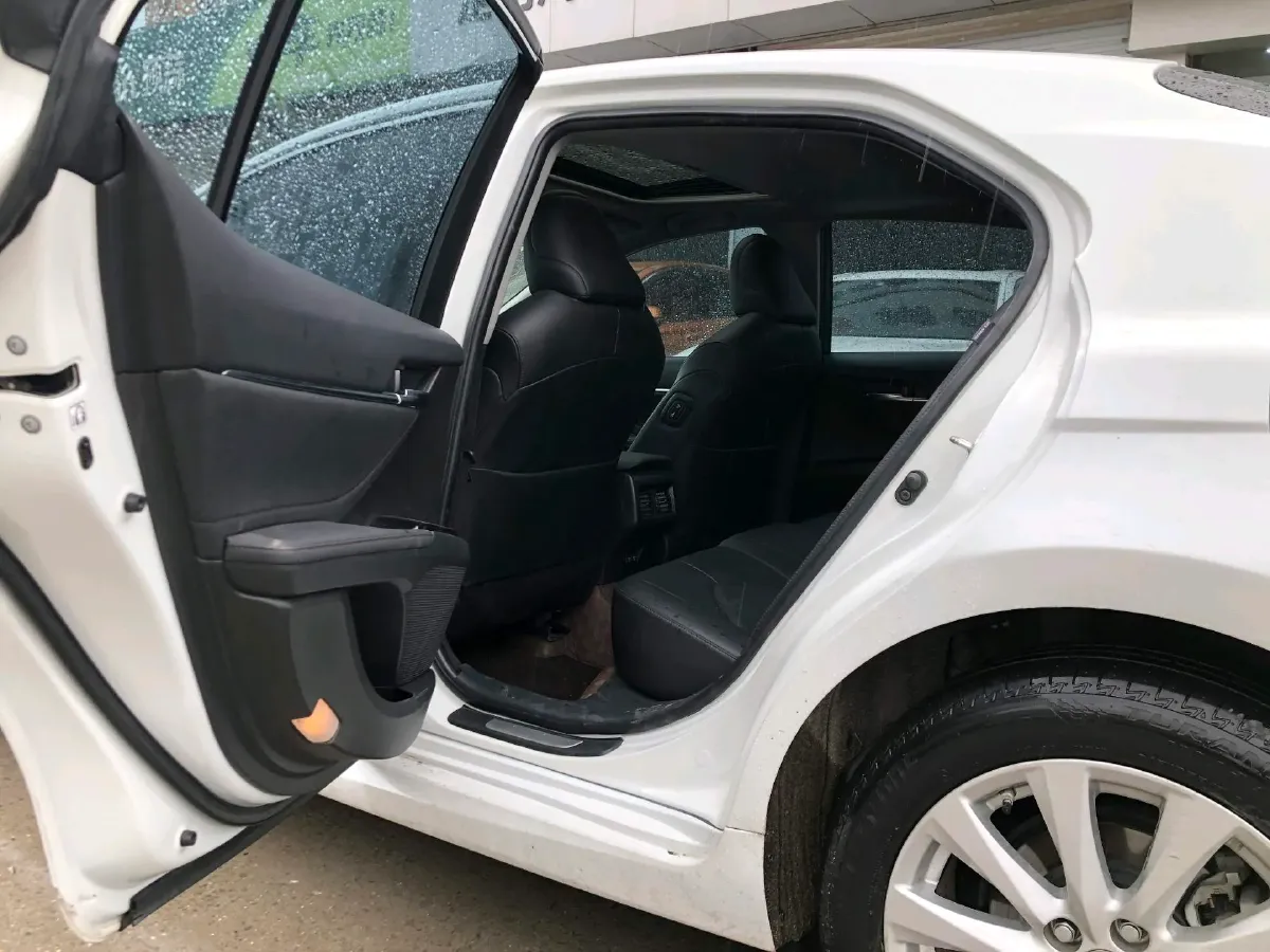 2019 Toyota Camry 2.0L 178HP L4 CVT,autocango,china used car exporter,china ev exporter,chinese used car exporter,chinese used ev exporter