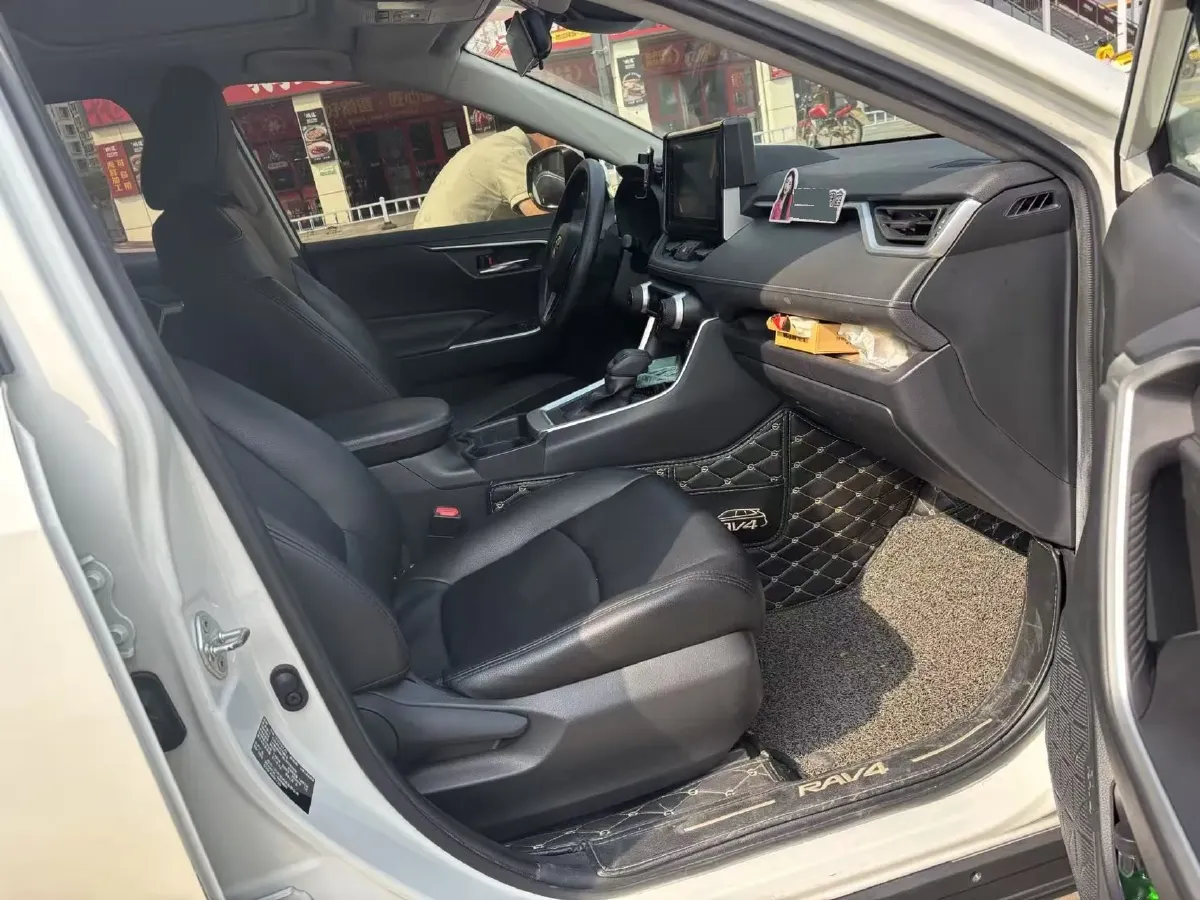 2020 Toyota RAV4 2.0L 171HP L4 CVT,autocango,china used car exporter,china ev exporter,chinese used car exporter,chinese used ev exporter