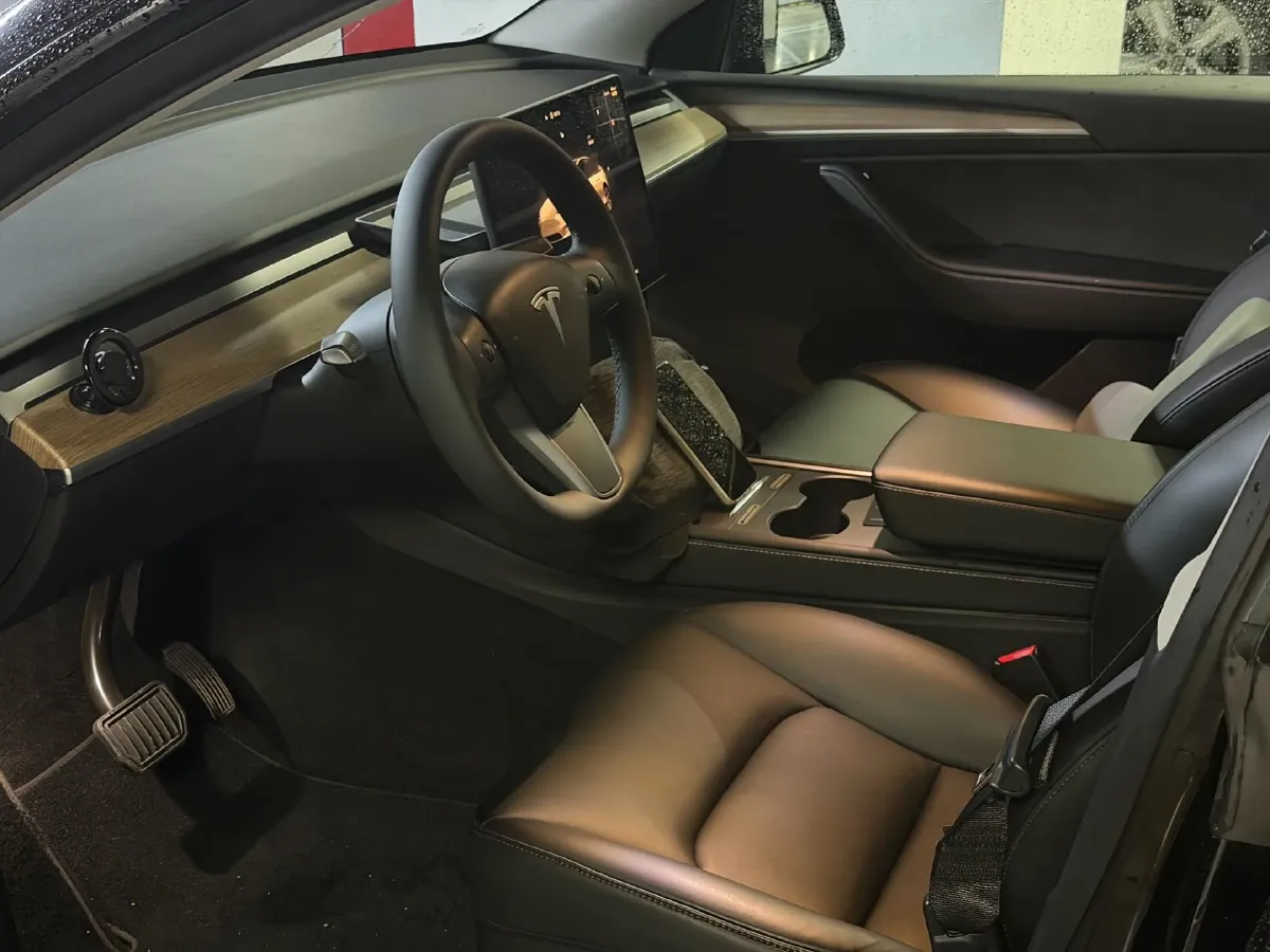 2022 Tesla Model Y BEV 60KWH,autocango,china used car exporter,china ev exporter,chinese used car exporter,chinese used ev exporter