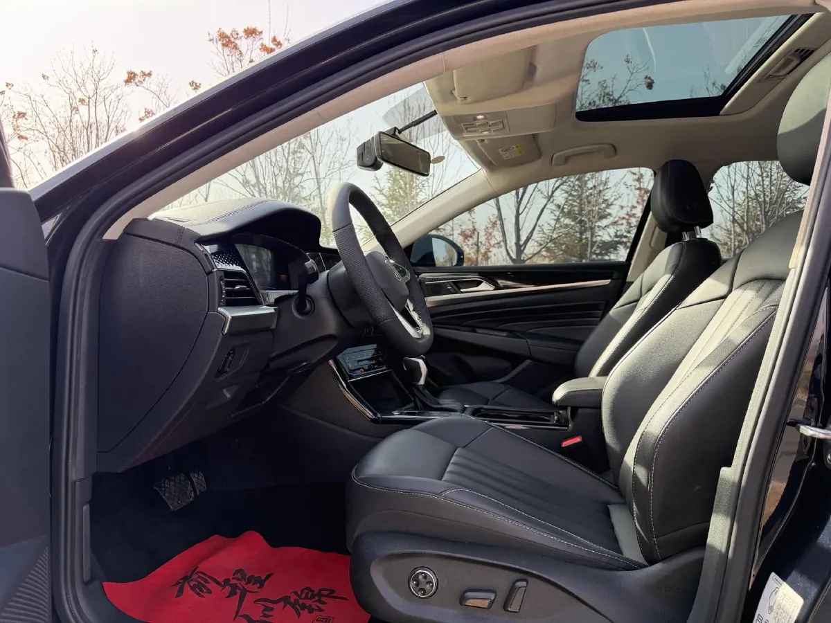 2023 Volkswagen Passat 1.4T 150HP L4 7DCT,autocango,china used car exporter,china ev exporter,chinese used car exporter,chinese used ev exporter