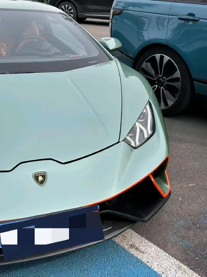 2016 Lamborghini Huracán 5.2L 600HP V10 7DCT,autocango,china used car exporter,china ev exporter,chinese used car exporter,chinese used ev exporter