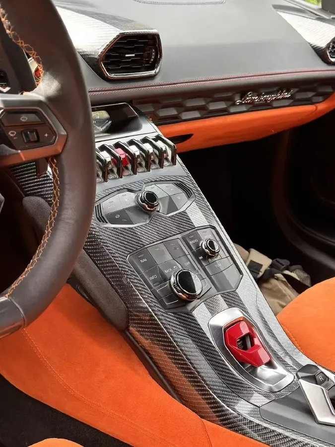 2016 Lamborghini Huracán 5.2L 600HP V10 7DCT,autocango,china used car exporter,china ev exporter,chinese used car exporter,chinese used ev exporter