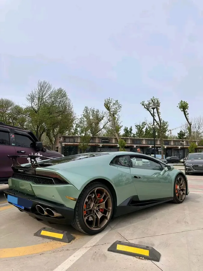 2016 Lamborghini Huracán 5.2L 600HP V10 7DCT,autocango,china used car exporter,china ev exporter,chinese used car exporter,chinese used ev exporter