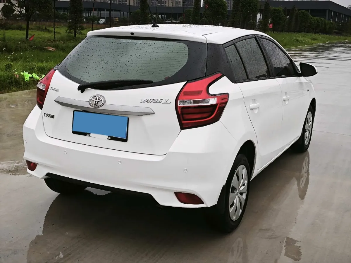 2017 Toyota Yaris L 1.5L 107HP L4 CVT,autocango,china used car exporter,china ev exporter,chinese used car exporter,chinese used ev exporter