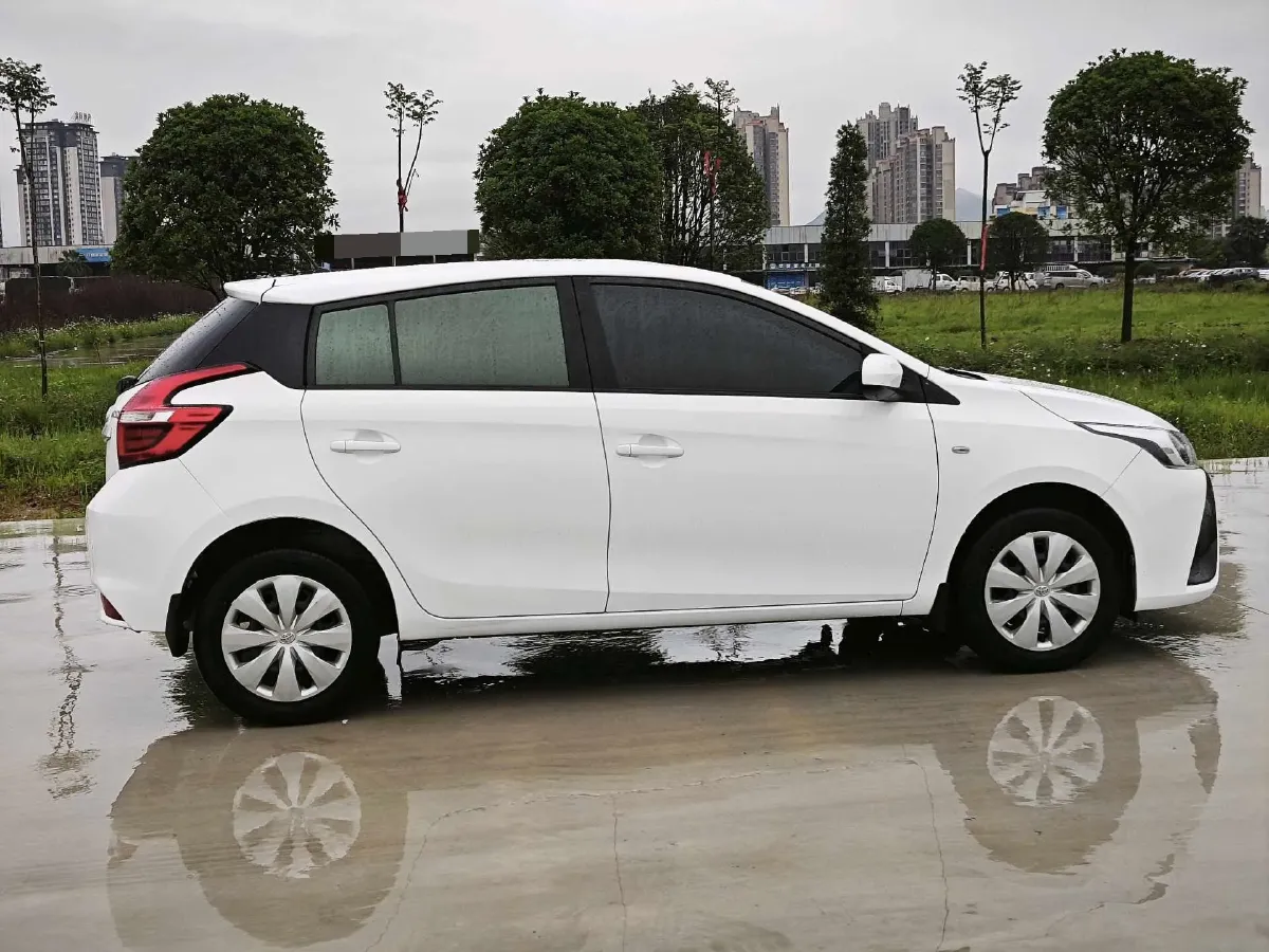 2017 Toyota Yaris L 1.5L 107HP L4 CVT,autocango,china used car exporter,china ev exporter,chinese used car exporter,chinese used ev exporter