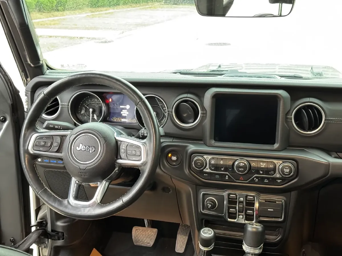 2021 Jeep Wrangler 2.0T 266HP L4 8AT PHEV 17KWH,autocango,china used car exporter,china ev exporter,chinese used car exporter,chinese used ev exporter