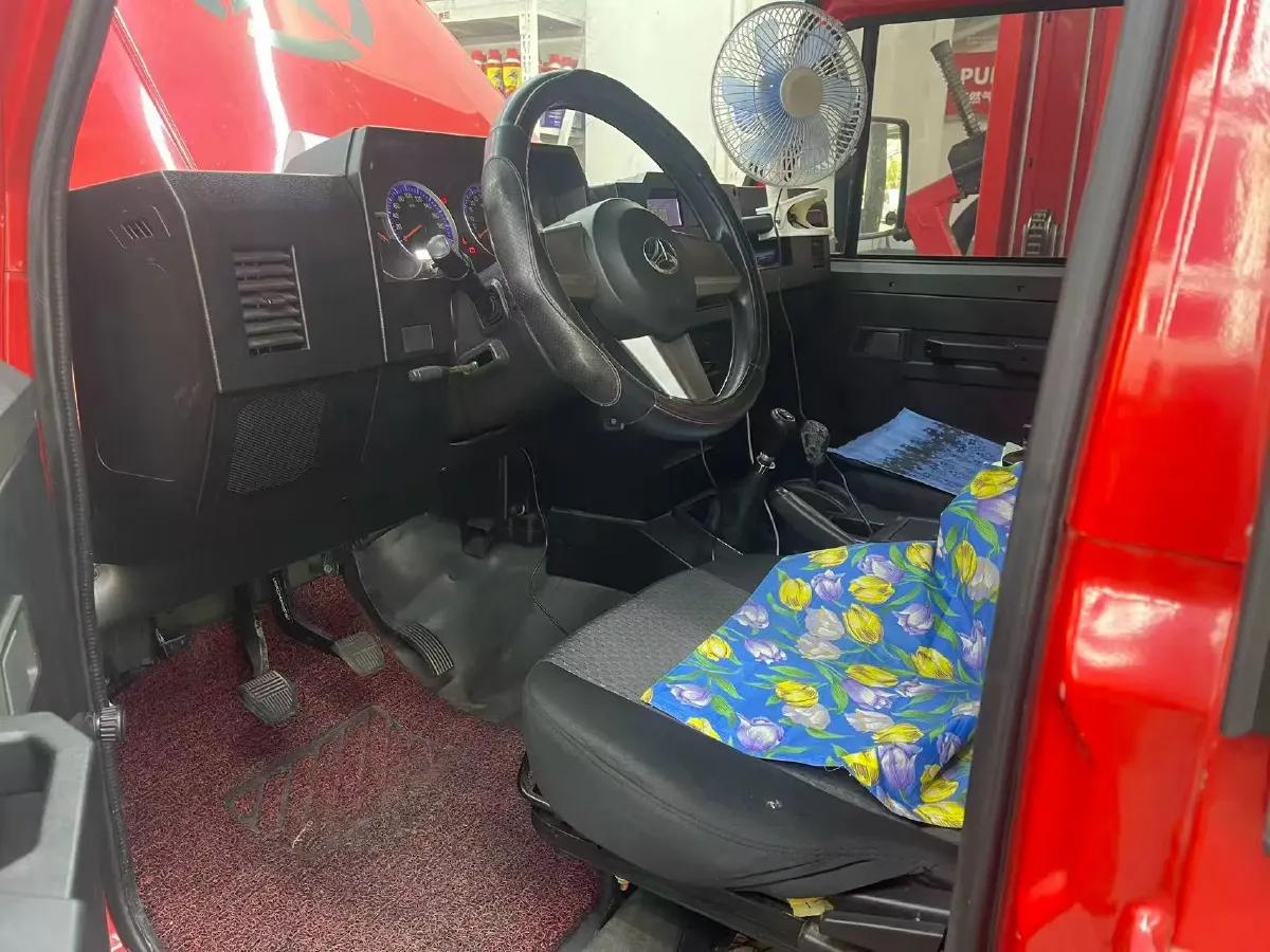 2019 BAW Battle Flag 1.5T 136HP L4 5MT,autocango,china used car exporter,china ev exporter,chinese used car exporter,chinese used ev exporter