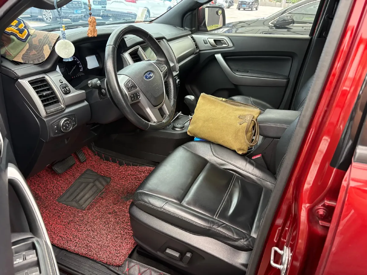 2017 Ford Everest 2.0T 245HP L4 6AT,autocango,china used car exporter,china ev exporter,chinese used car exporter,chinese used ev exporter