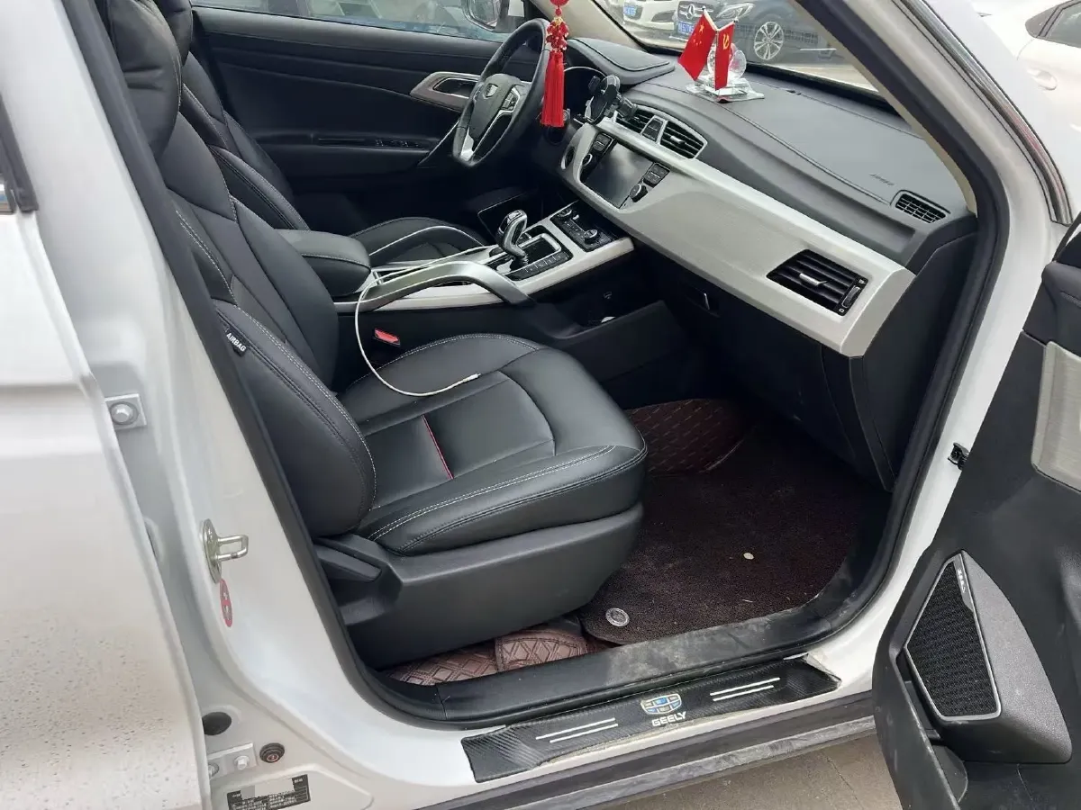 2020 Roewe i6 1.5T 169HP L4 7DCT,autocango,china used car exporter,china ev exporter,chinese used car exporter,chinese used ev exporter