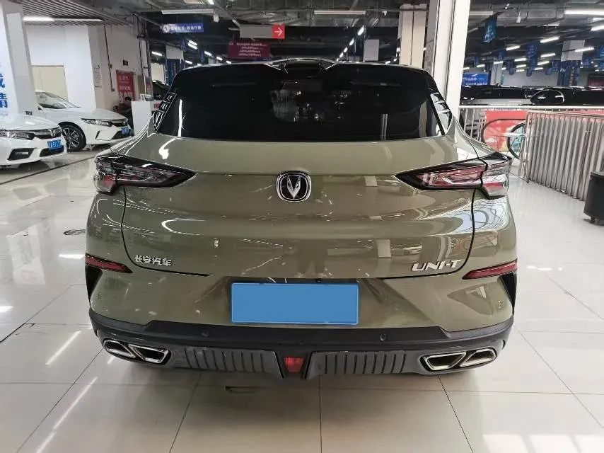2022 ChangAn UNI-T 1.5T 188HP L4 7DCT,autocango,china used car exporter,china ev exporter,chinese used car exporter,chinese used ev exporter