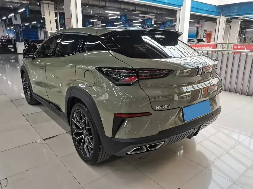 2022 ChangAn UNI-T 1.5T 188HP L4 7DCT,autocango,china used car exporter,china ev exporter,chinese used car exporter,chinese used ev exporter