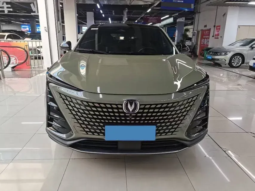 2022 ChangAn UNI-T 1.5T 188HP L4 7DCT,autocango,china used car exporter,china ev exporter,chinese used car exporter,chinese used ev exporter