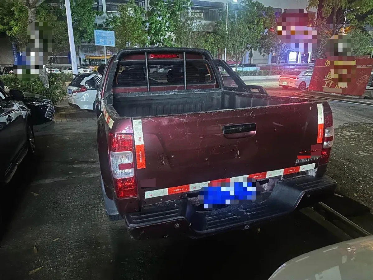 2018 Isuzu RE-MAX Jim 2.8T 116HP L4 5MT,autocango,china used car exporter,china ev exporter,chinese used car exporter,chinese used ev exporter