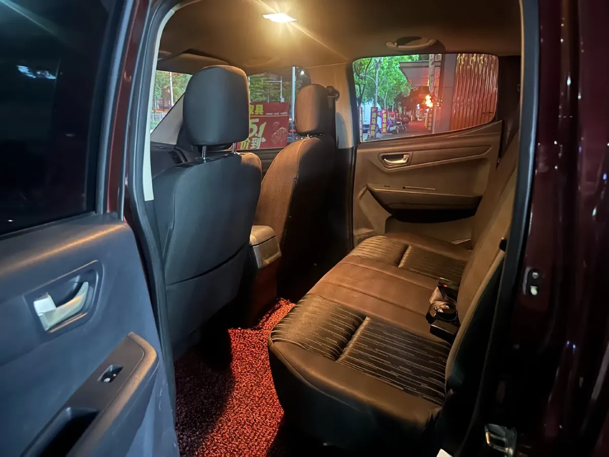 2018 Isuzu RE-MAX Jim 2.8T 116HP L4 5MT,autocango,china used car exporter,china ev exporter,chinese used car exporter,chinese used ev exporter