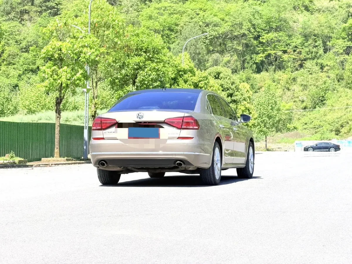 2017 Volkswagen Passat 1.8T 180HP L4 7DCT,autocango,china used car exporter,china ev exporter,chinese used car exporter,chinese used ev exporter