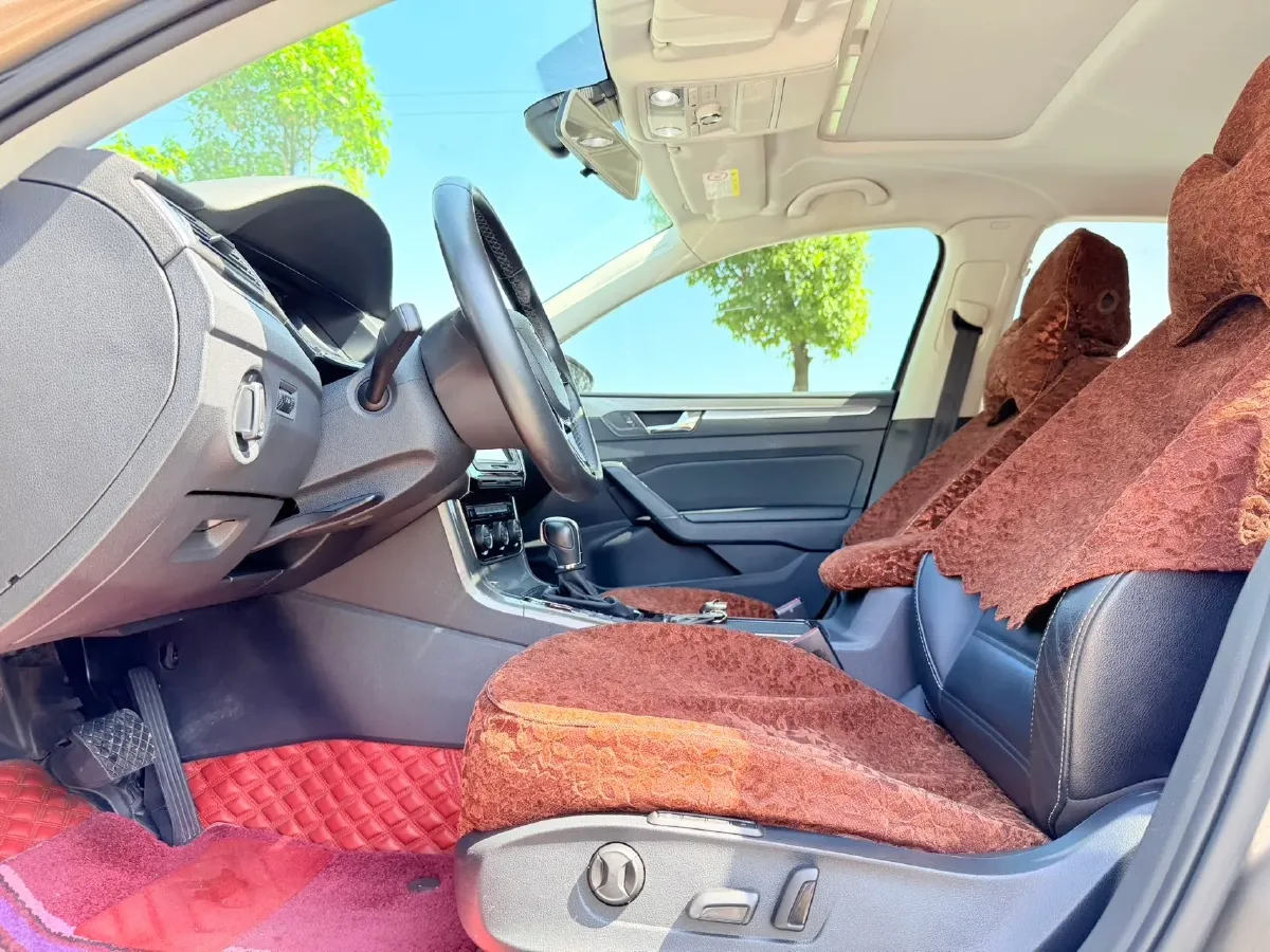 2017 Volkswagen Passat 1.8T 180HP L4 7DCT,autocango,china used car exporter,china ev exporter,chinese used car exporter,chinese used ev exporter