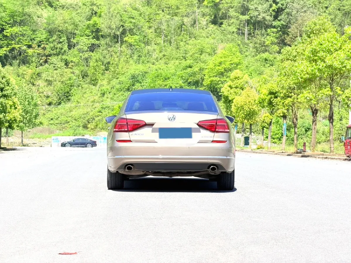 2017 Volkswagen Passat 1.8T 180HP L4 7DCT,autocango,china used car exporter,china ev exporter,chinese used car exporter,chinese used ev exporter