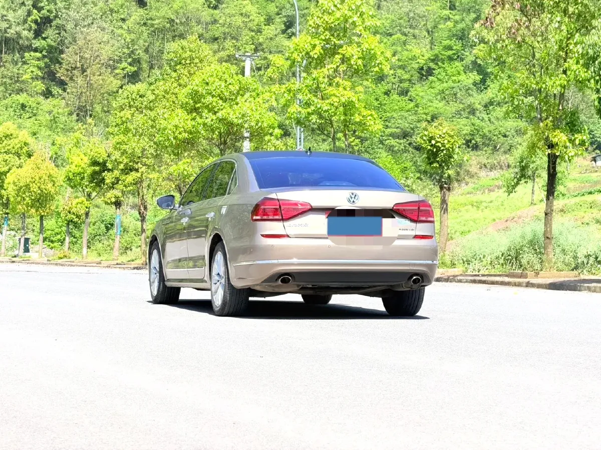 2017 Volkswagen Passat 1.8T 180HP L4 7DCT,autocango,china used car exporter,china ev exporter,chinese used car exporter,chinese used ev exporter