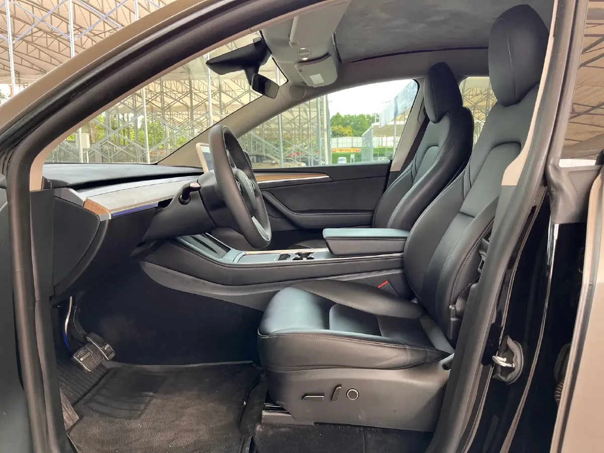 2022 BMW 3 Series 2.0T 184HP L4 8AT,autocango,china used car exporter,china ev exporter,chinese used car exporter,chinese used ev exporter