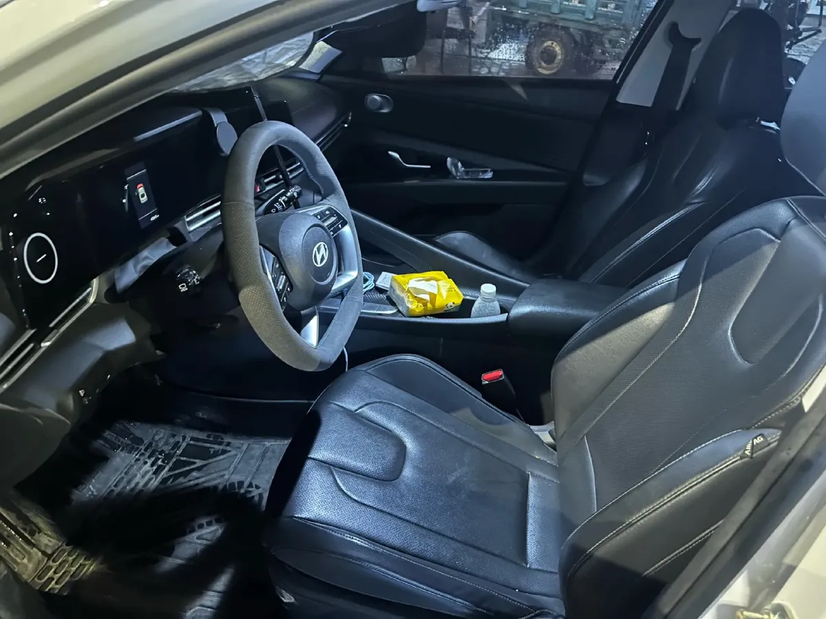 2022 Hyundai Elantra 1.5L 115HP L4 CVT,autocango,china used car exporter,china ev exporter,chinese used car exporter,chinese used ev exporter