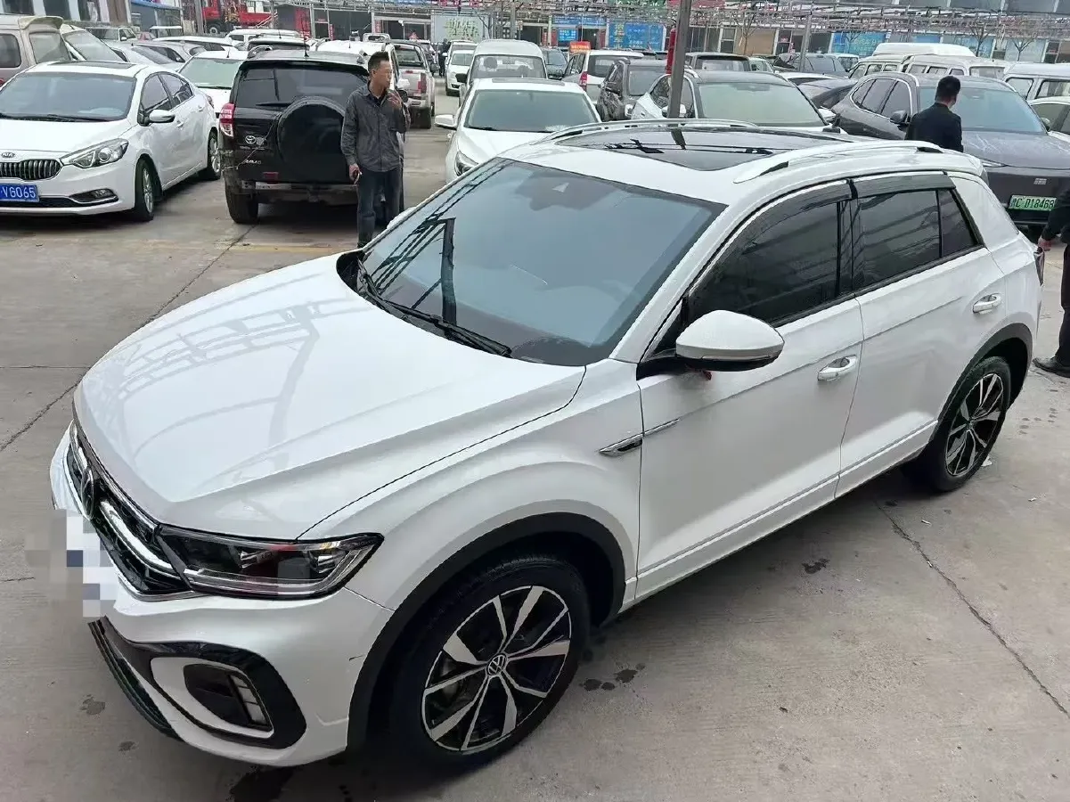 2025 Volkswagen T-Roc 1.5T 160HP L4 7DCT,autocango,china used car exporter,china ev exporter,chinese used car exporter,chinese used ev exporter