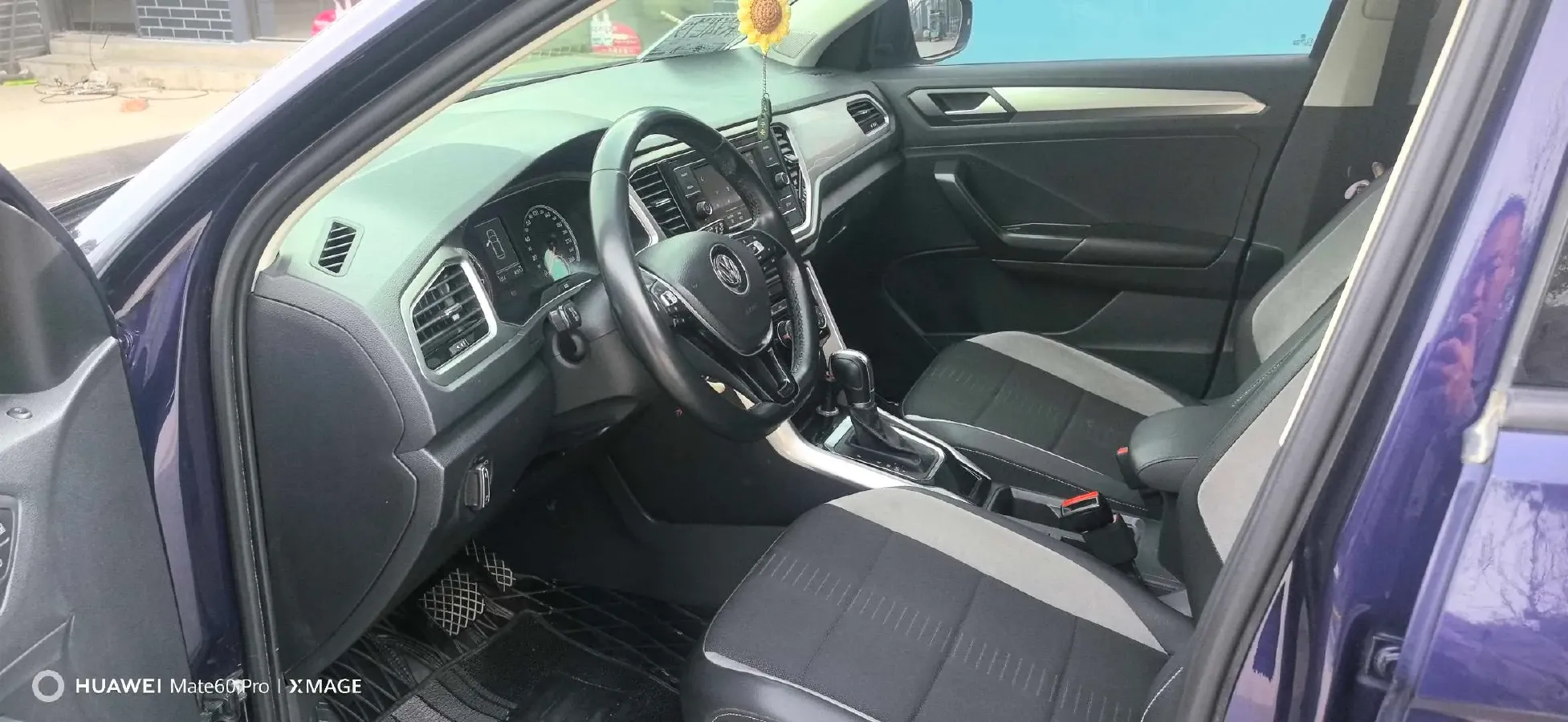 2019 Volkswagen T-Roc 1.4T 131HP L4 7DCT,autocango,china used car exporter,china ev exporter,chinese used car exporter,chinese used ev exporter