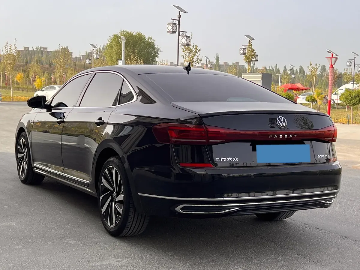 2023 Volkswagen Passat 2.0T 186HP L4 7DCT,autocango,china used car exporter,china ev exporter,chinese used car exporter,chinese used ev exporter