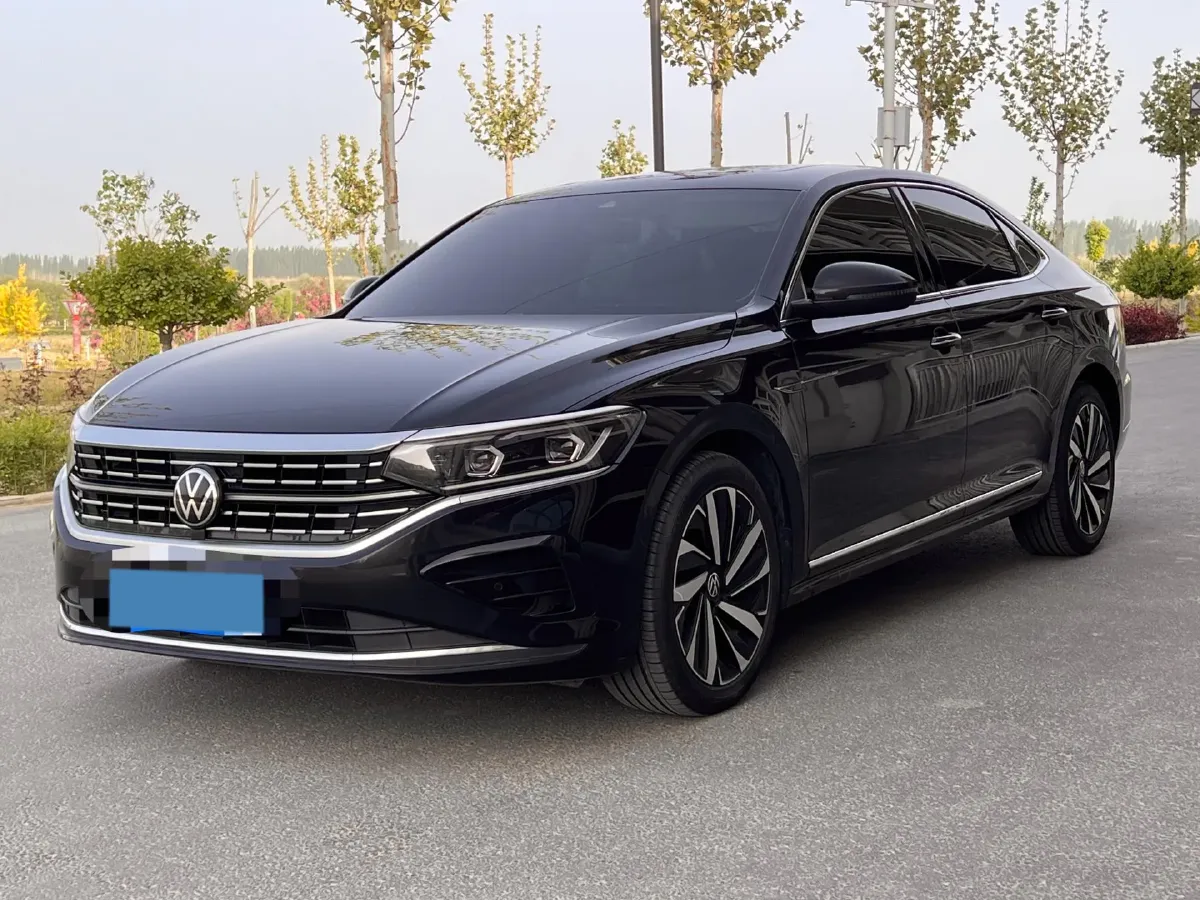 2023 Volkswagen Passat 2.0T 186HP L4 7DCT,autocango,china used car exporter,china ev exporter,chinese used car exporter,chinese used ev exporter
