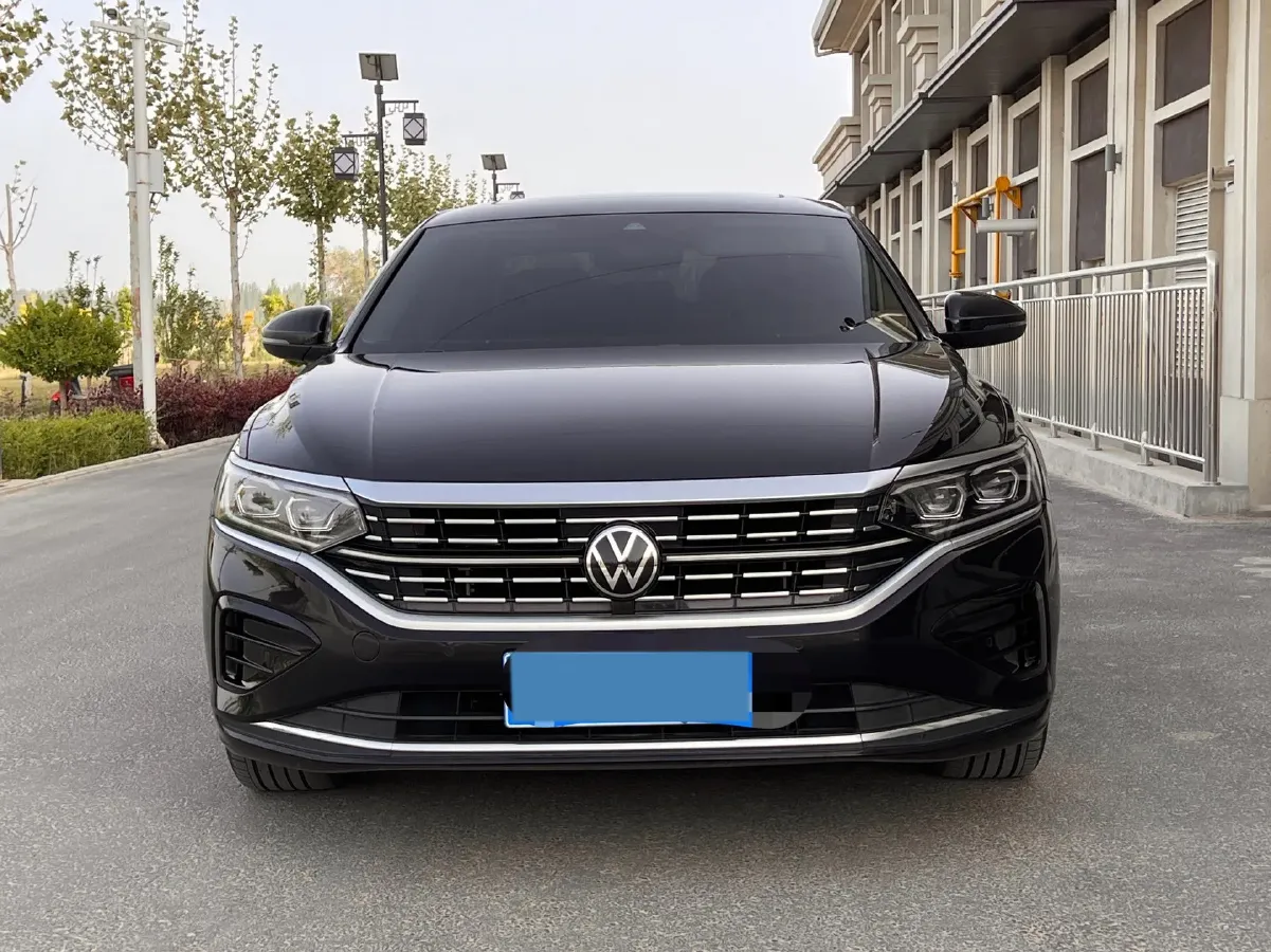2023 Volkswagen Passat 2.0T 186HP L4 7DCT,autocango,china used car exporter,china ev exporter,chinese used car exporter,chinese used ev exporter