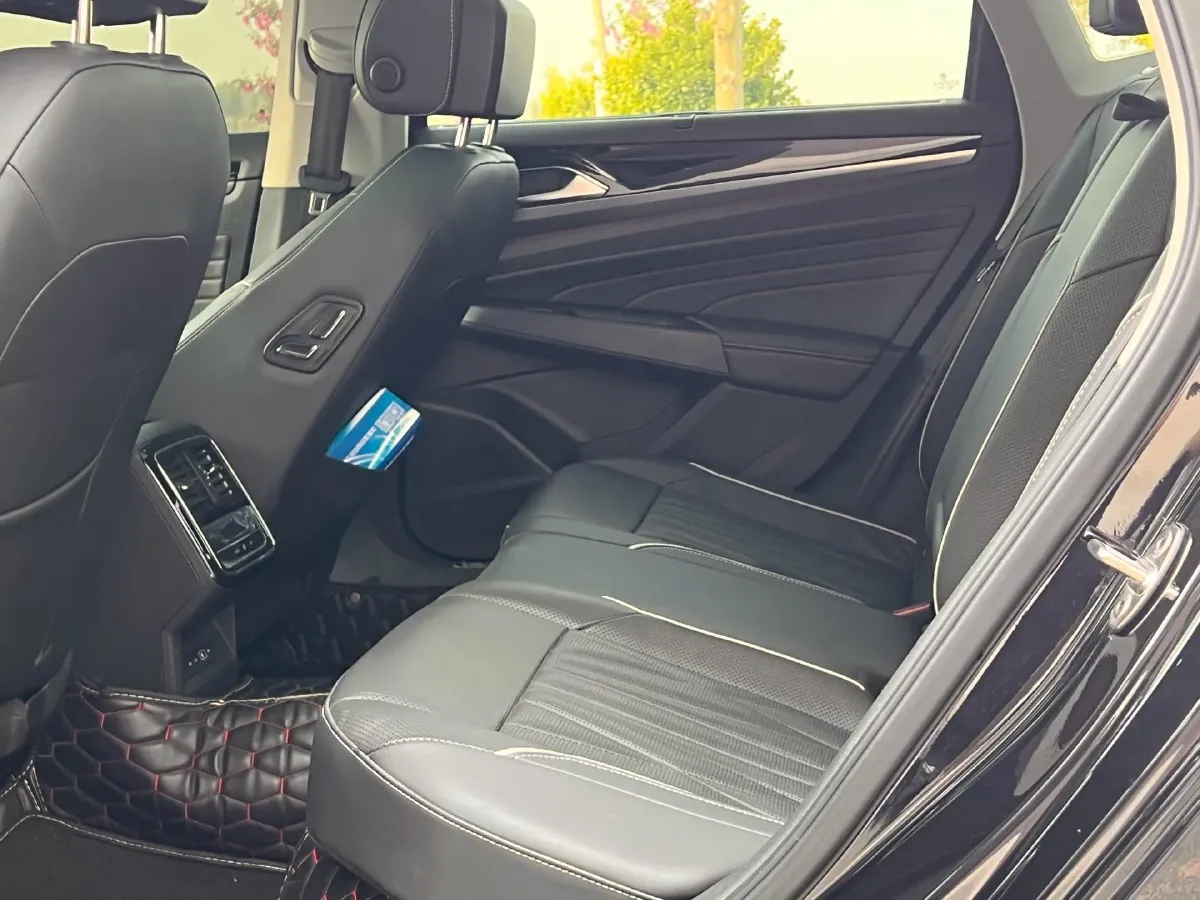 2023 Volkswagen Passat 2.0T 186HP L4 7DCT,autocango,china used car exporter,china ev exporter,chinese used car exporter,chinese used ev exporter