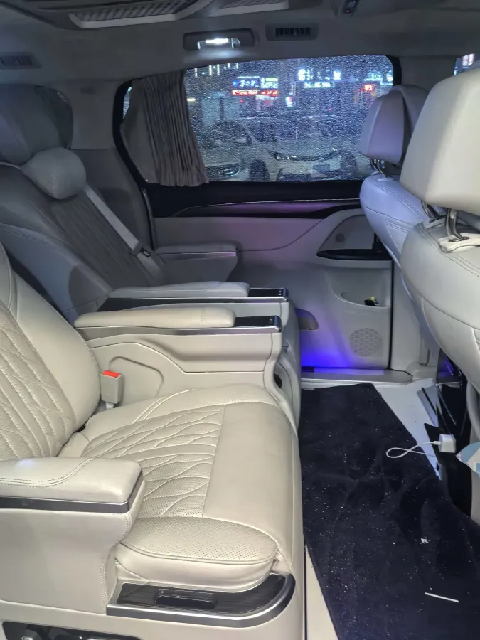 2022 Buick GL8 2.0T 237HP L4 9AT,autocango,china used car exporter,china ev exporter,chinese used car exporter,chinese used ev exporter