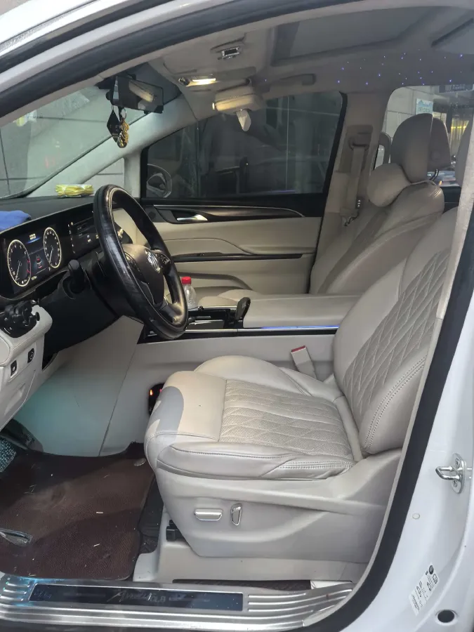 2022 Buick GL8 2.0T 237HP L4 9AT,autocango,china used car exporter,china ev exporter,chinese used car exporter,chinese used ev exporter