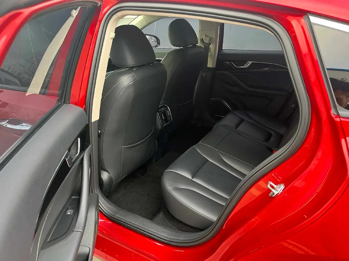 2021 Bestune B70 1.5T 169HP L4 7DCT,autocango,china used car exporter,china ev exporter,chinese used car exporter,chinese used ev exporter