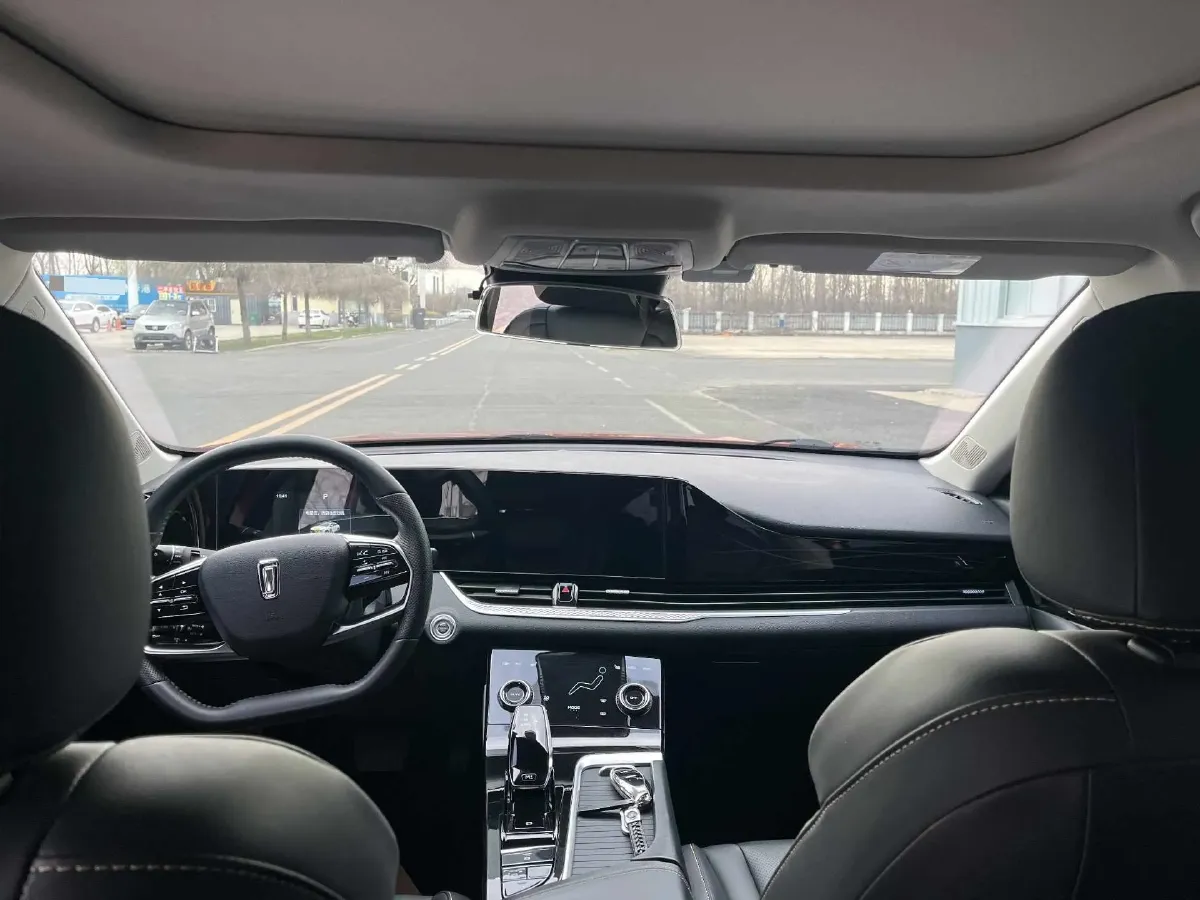 2021 Bestune B70 1.5T 169HP L4 7DCT,autocango,china used car exporter,china ev exporter,chinese used car exporter,chinese used ev exporter