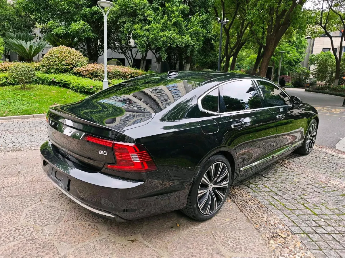 2021 Volvo S90 2.0T 250HP L4 8AT,autocango,china used car exporter,china ev exporter,chinese used car exporter,chinese used ev exporter